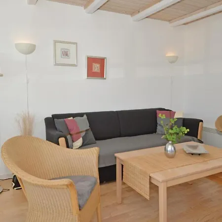 Holiday Hennebysvej Henne V Holiday home